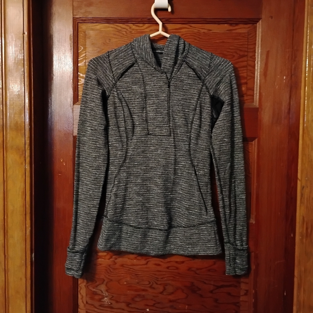 Size 4 Lululemon Half Zip